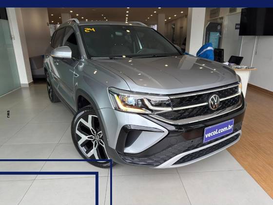 VOLKSWAGEN TAOS 1.4 250 TSI TOTAL FLEX HIGHLINE AUTOMÁTICO